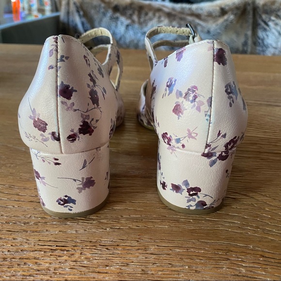 Coconuts by Matisse Kitten Heels - Picture 3 of 4